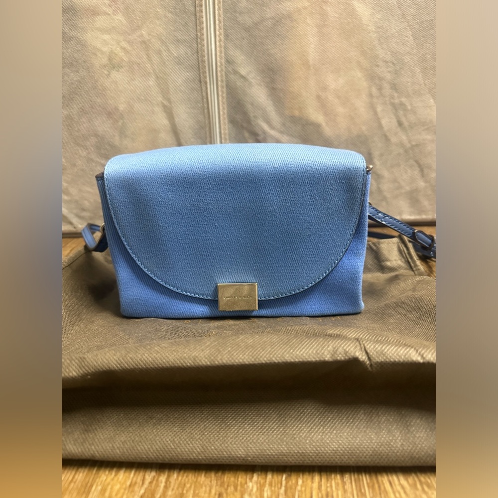 Crossbody bag